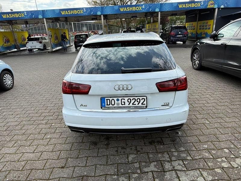 Gebraucht Audi A6 Design 218 PS (160 kW) 2015 Weiß Kombi