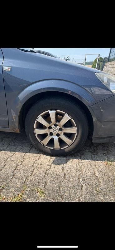 Blau Gebraucht 2006 Opel Astra Kombi | 800 € (Superpreis) - Bild 1/4