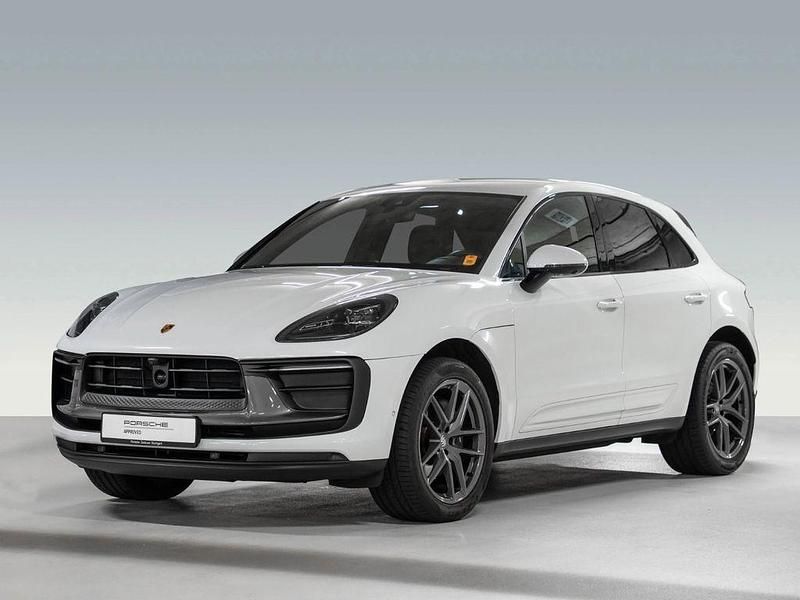 Weiss Gebraucht 2023 Porsche Macan SUV | 72.400 € (Etwas zu teuer) - Bild 1/4