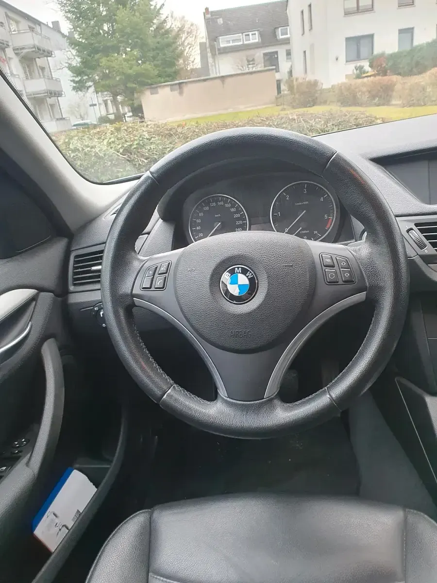 Second-hand BMW X1 177 CP (130 kW) 2010 Gri SUV