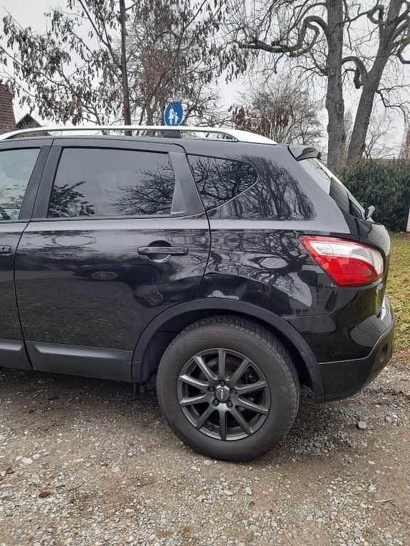 Gebraucht Nissan Qashqai I-Way 150 PS (110 kW) 2010 Schwarz SUV