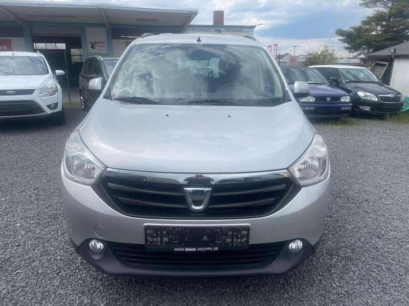 Grau etoile Gebraucht 2013 Dacia Lodgy Prestige Van / Kleinbus | 9.790 € (Teuer) - Bild 1/4