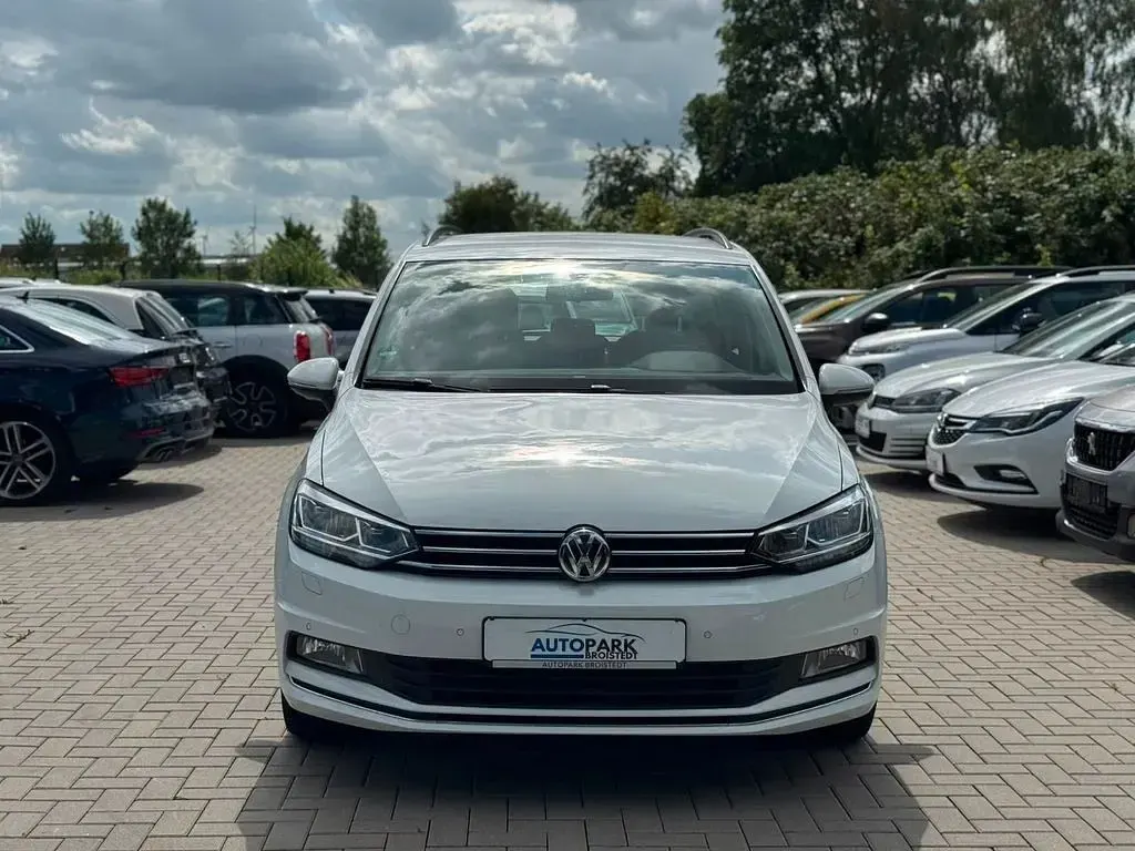 Gebraucht VW Touran Highline 150 PS (110 kW) 2015 Weiß Van / Kleinbus