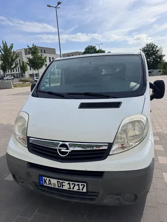 Gebraucht Opel Vivaro 90 PS (66 kW) 2009 Weiß Van / Kleinbus