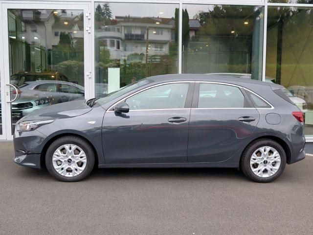 Gebraucht Kia Ceed Comfort 140 PS (102 kW) 2025 Grau Kleinwagen