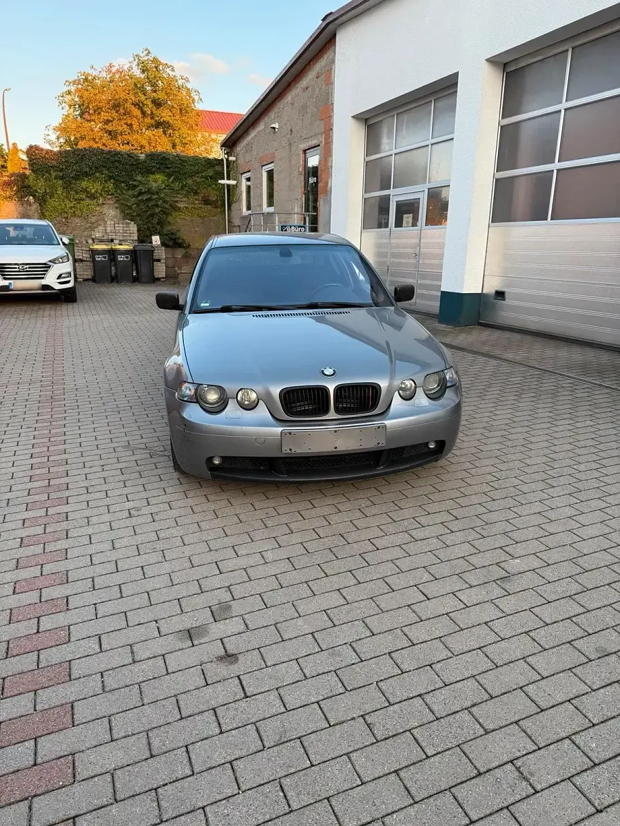 Gebraucht BMW 325 M Sport 192 PS (141 kW) 2004 Grau