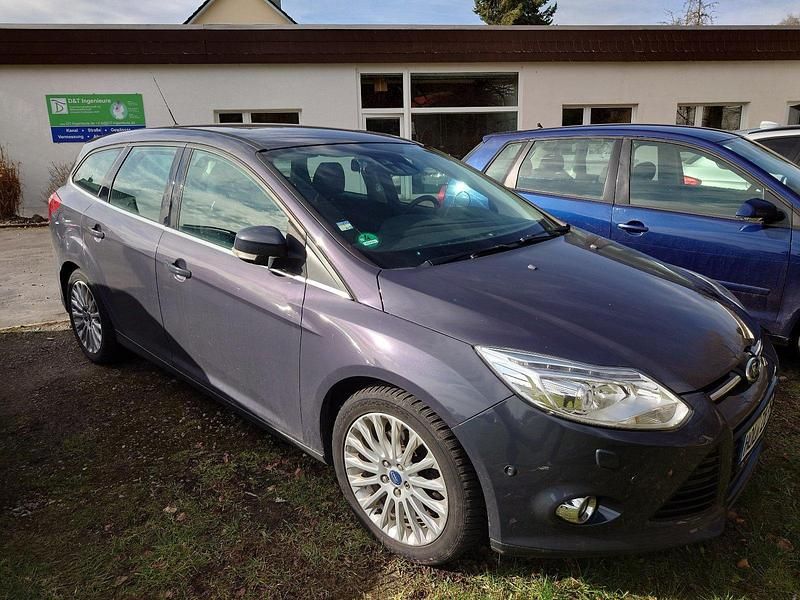 Usata Ford Focus 182 CV (133 kW) 2012 Grigio Station wagon