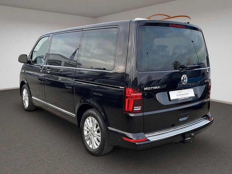 Gebraucht VW Multivan Highline 204 PS (150 kW) 2022 Schwarz Van