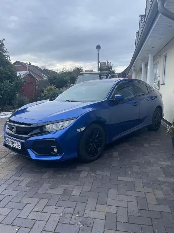 Gebraucht Honda Civic S 141 PS (103 kW) 2017 Blau Limousine