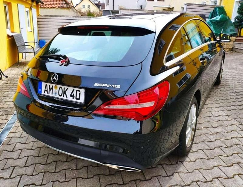 Gebraucht Mercedes CLA180 Shooting Brake 122 PS (89 kW) 2016 Schwarz Kombi