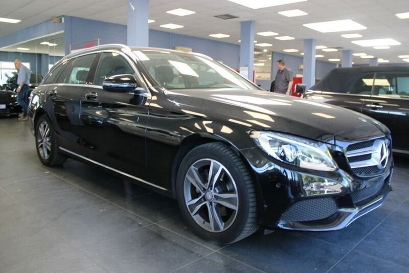 Schwarz Gebraucht 2016 Mercedes C220 Avantgarde Limousine | 19.980 € (Fairer Preis) - Bild 1/4