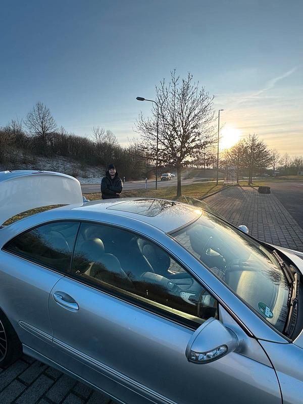 Gebraucht Mercedes CLK200 Avantgarde 187 PS (137 kW) 2008 Silber Coupé