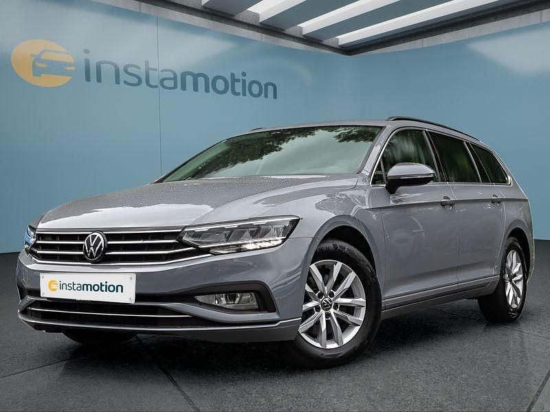 Grau Gebraucht 2023 VW Passat Kombi | 24.949 € (Guter Preis) - Bild 1/4
