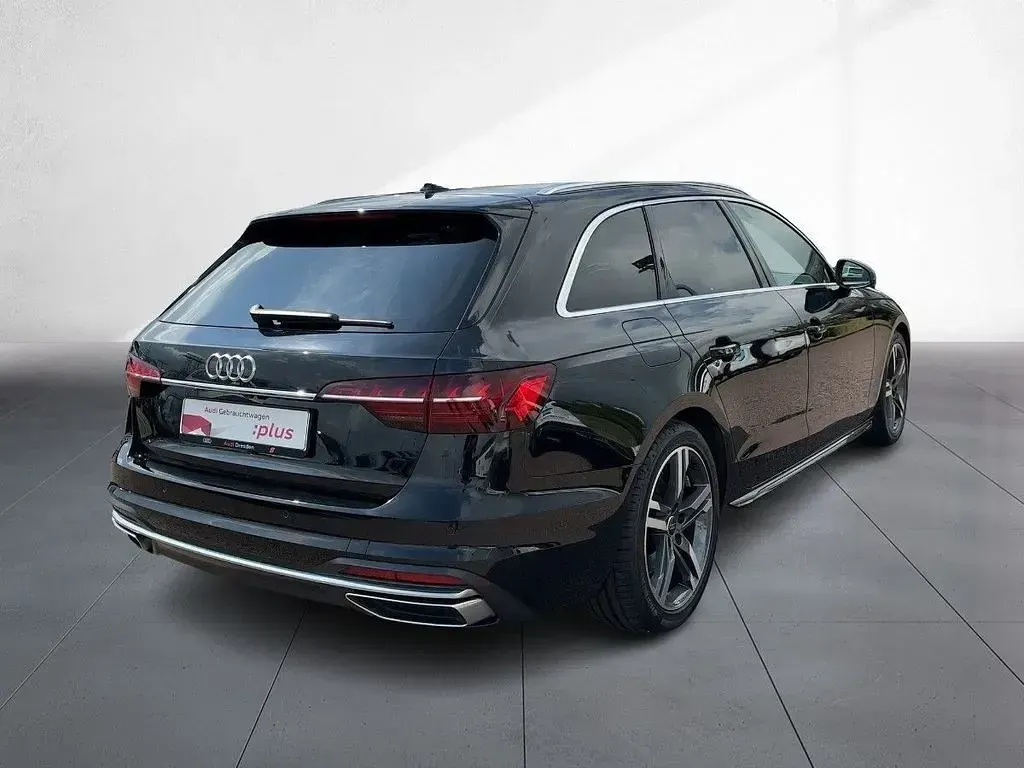 Gebraucht Audi A4 Advanced Plus 136 PS (100 kW) 2024 Schwarz Kombi