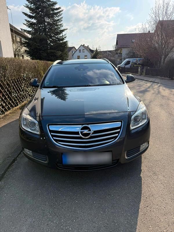Gebraucht Opel Insignia 131 PS (96 kW) 2011 Kombi