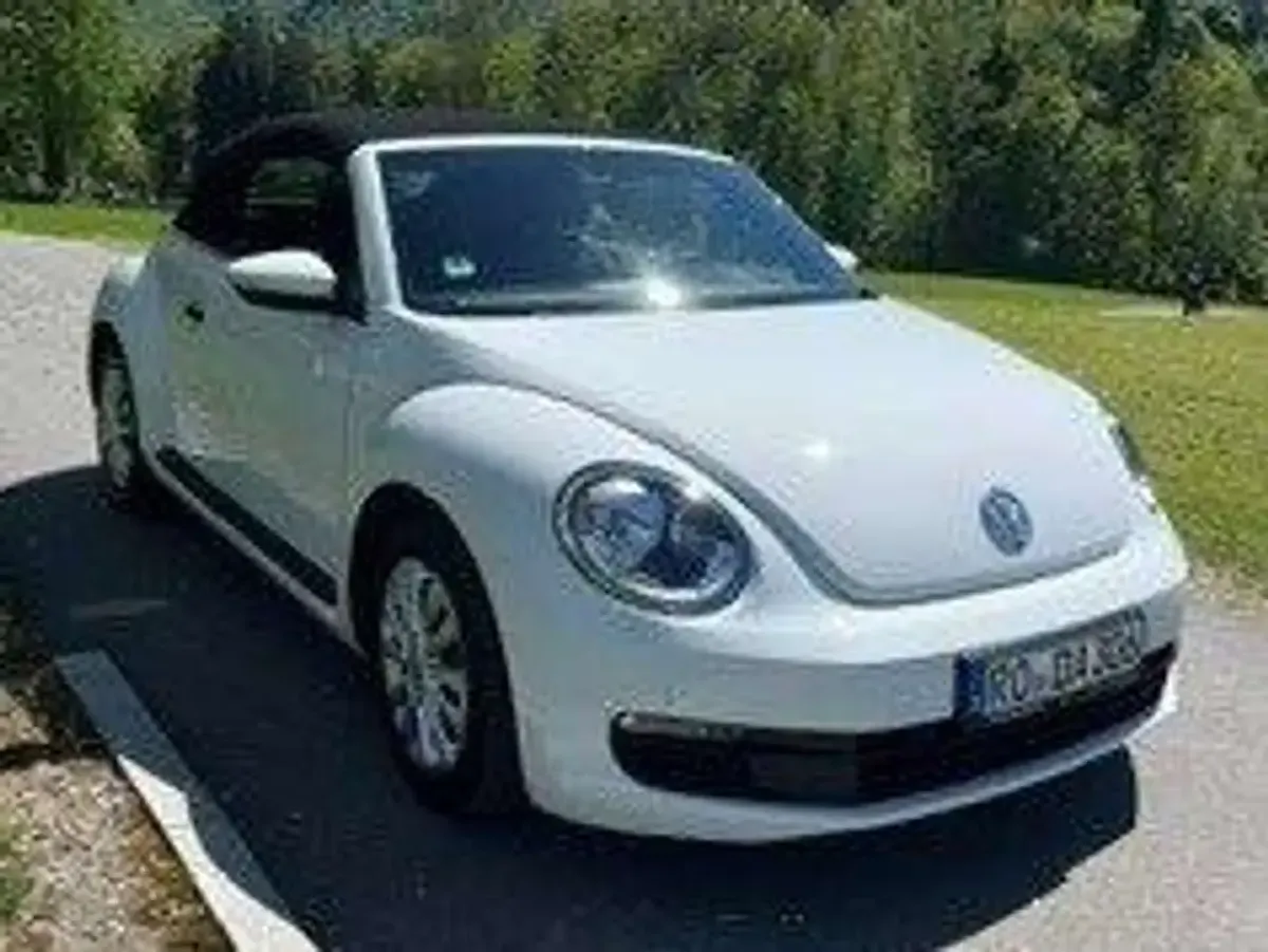 Gebraucht VW Beetle Cabriolet 105 PS (77 kW) 2016 Weiß Cabrio
