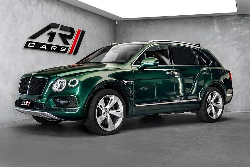 Grün Gebraucht 2017 Bentley Bentayga SUV | 115.000 € (Fairer Preis) - Bild 1/4