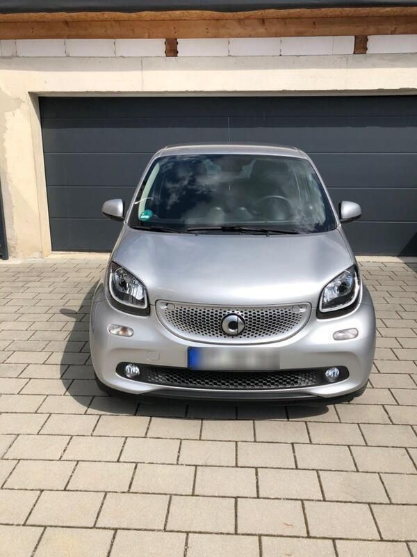 Silber Gebraucht 2019 Smart ForFour Kleinwagen | 9.500 € (Fairer Preis) - Bild 1/4