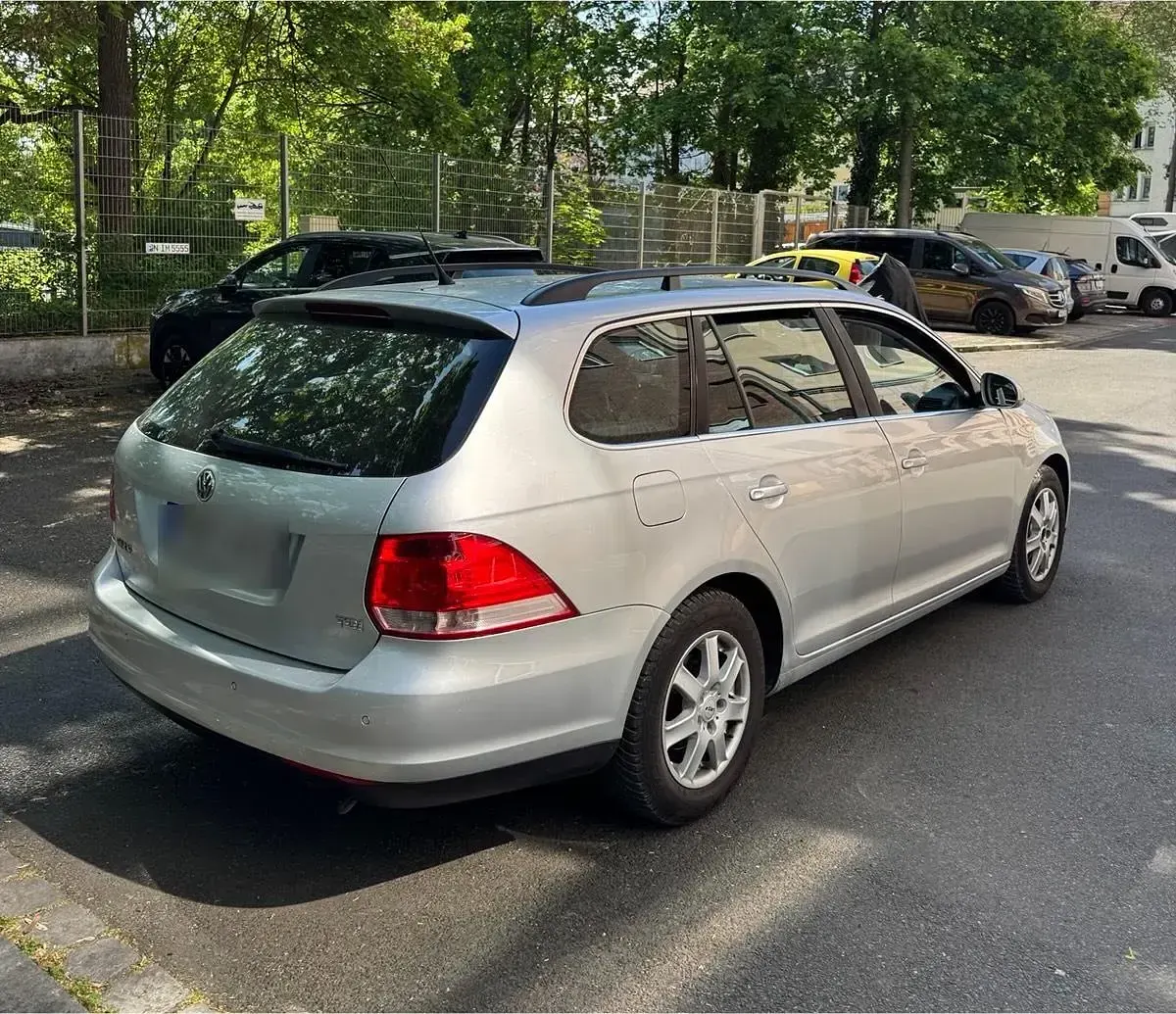 Gebraucht VW Golf V 105 PS (77 kW) 2008 Silber Kombi