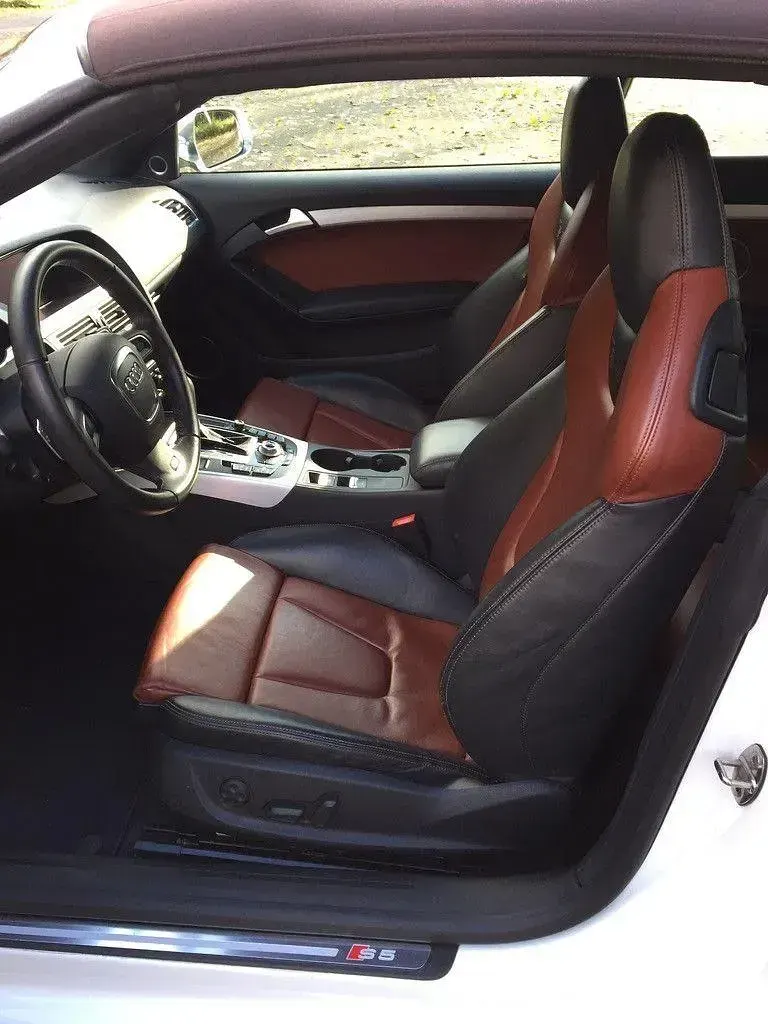 Gebraucht Audi Cabriolet Sport 333 PS (244 kW) 2010 Weiß Cabrio