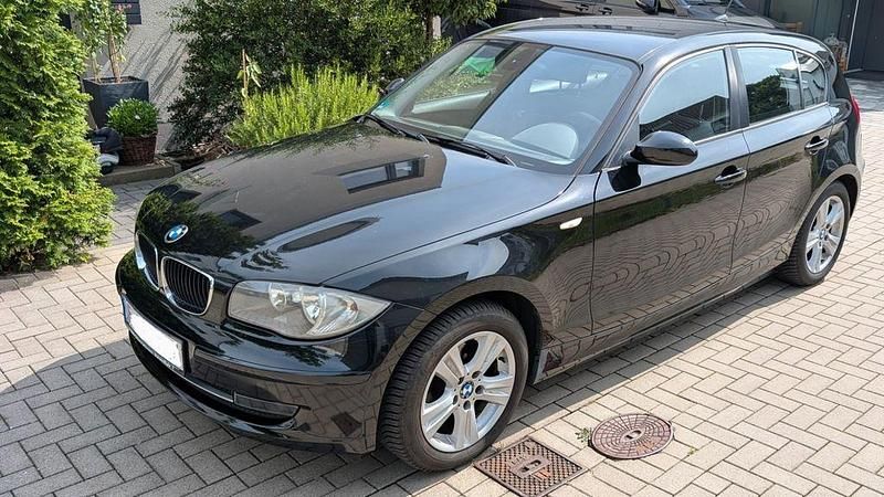 Schwarz Gebraucht 2008 BMW 116 Kleinwagen | 2.900 € (Superpreis) - Bild 1/3