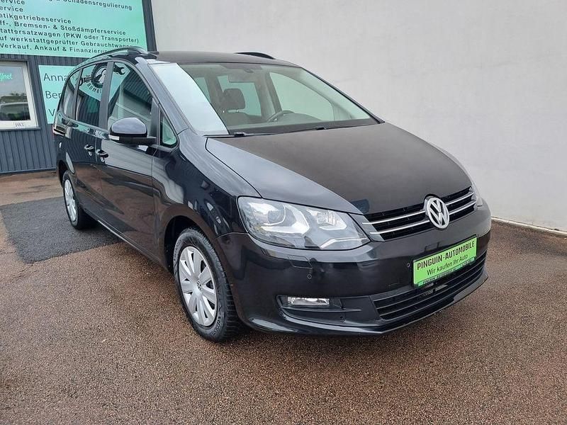 Schwarz Gebraucht 2013 VW Sharan Trendline Van / Kleinbus | 11.450 € (Fairer Preis) - Bild 1/3