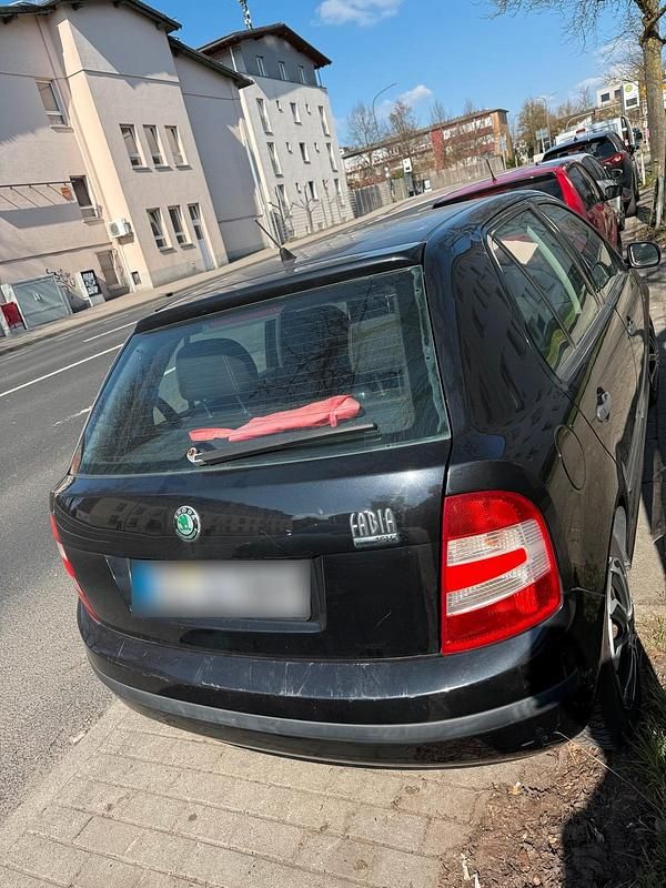 Gebraucht Skoda Fabia 63 PS (46 kW) 2005 Schwarz Kleinwagen