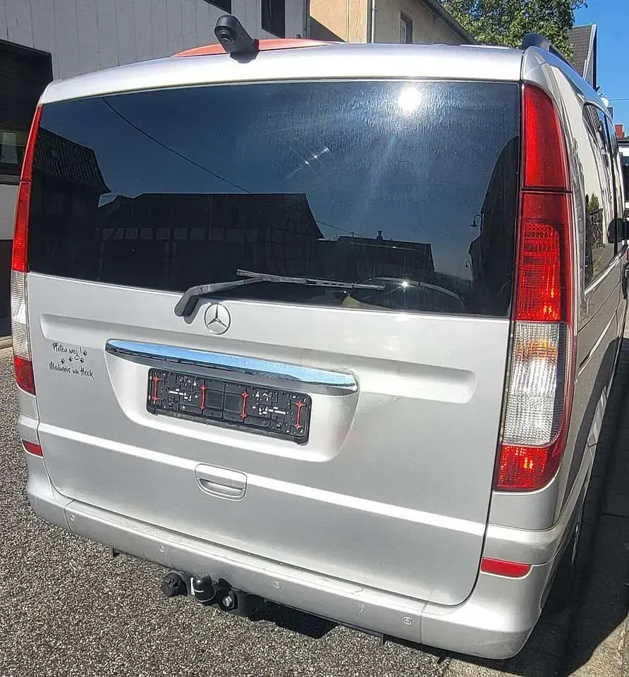 Gebraucht Mercedes Viano 150 PS (110 kW) 2008 Silber Van / Kleinbus