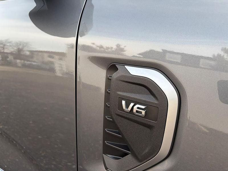 Gebraucht Ford Ranger Platinum 239 PS (175 kW) 2023 Grau Pickup