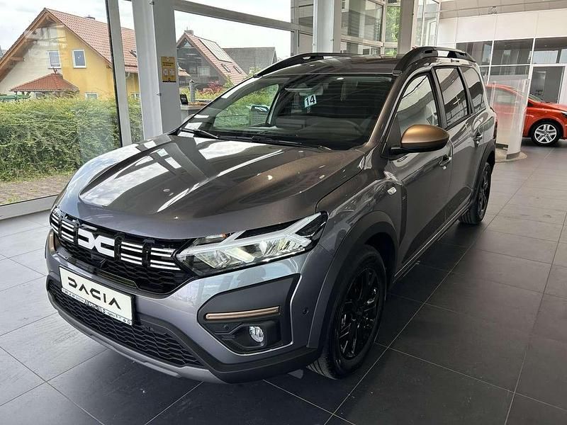Grau Neu 2025 Dacia Jogger Extreme Van / Kleinbus | 23.290 € (Etwas zu teuer) - Bild 1/4