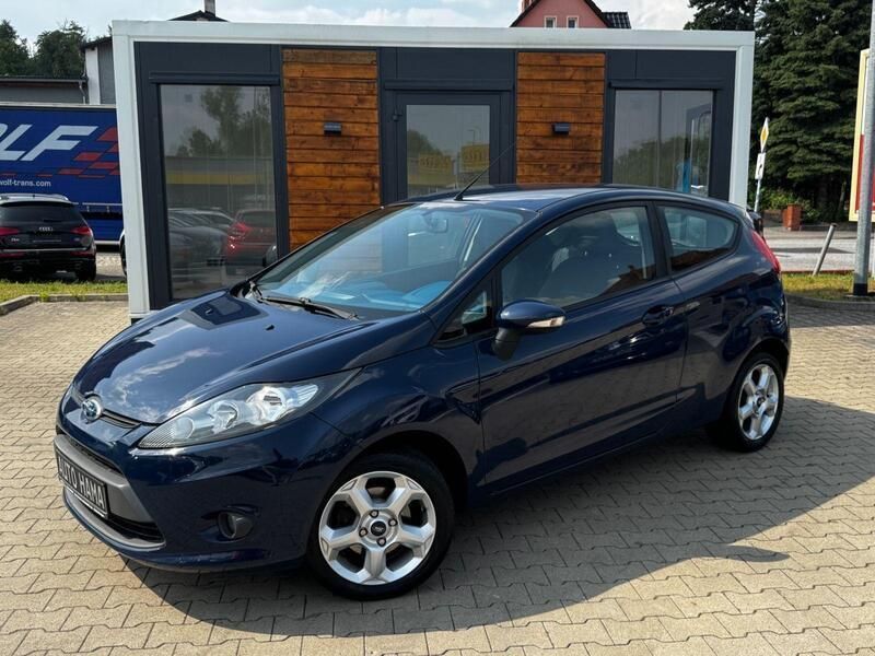 Gebraucht Ford Fiesta Trend 82 PS (60 kW) 2009 Blau Kleinwagen