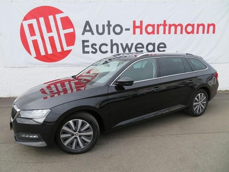 Gebraucht Skoda Superb Ambition 200 PS (147 kW) 2022 Schwarzmagicperleffe (metallic) Kombi