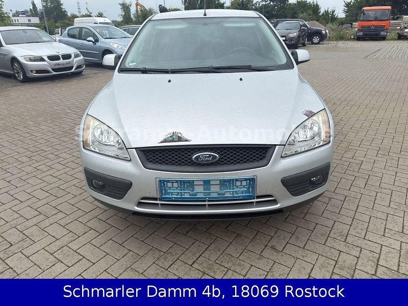Gebraucht Ford Focus Fun X 101 PS (74 kW) 2008 Silber Limousine