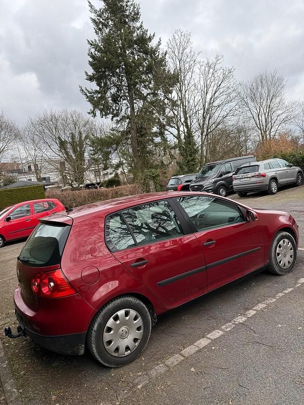 Gebraucht VW Golf IV 75 PS (55 kW) 2004 Rot Limousine