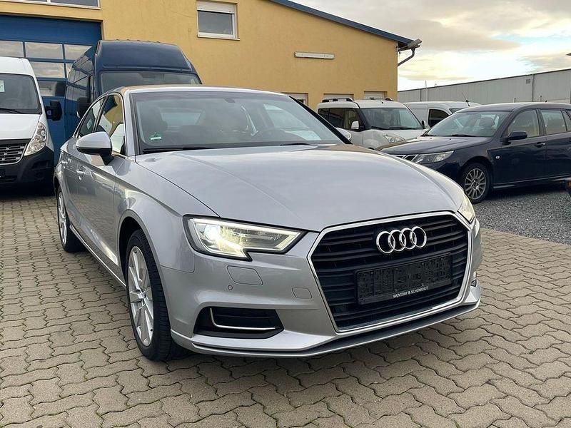 Silber Gebraucht 2018 Audi A3 Design Limousine | 16.900 € (Guter Preis) - Bild 1/4