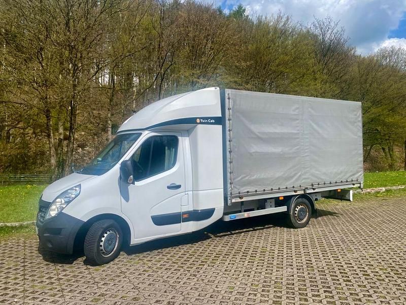 Gebraucht Renault Master 170 PS (125 kW) 2022 Weiß Van / Kleinbus