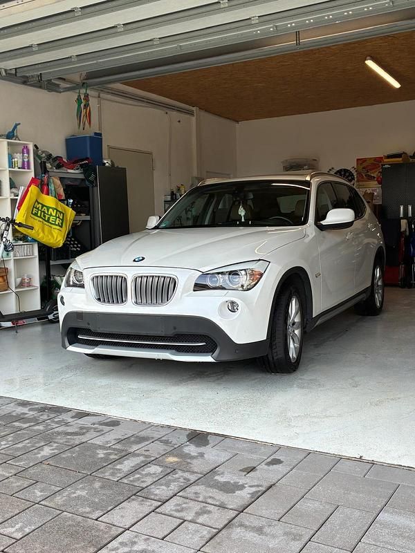 Gebraucht BMW X1 205 PS (150 kW) 2011 Weiß SUV