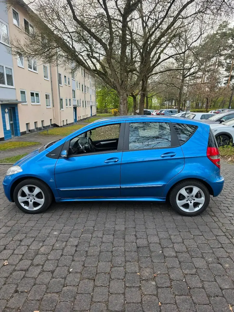 Gebraucht Mercedes A150 95 PS (69 kW) 2008 Blau Kleinwagen