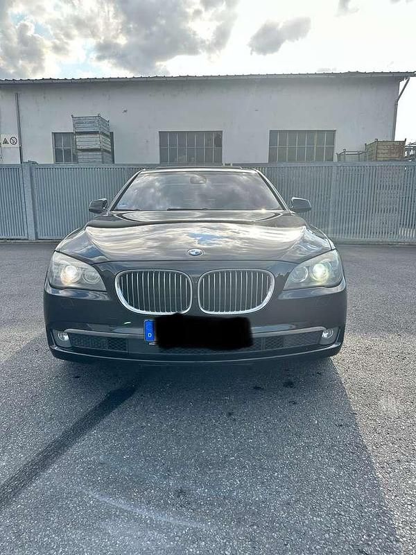 Second-hand BMW 730 245 CP (180 kW) 2011 Berlinǎ
