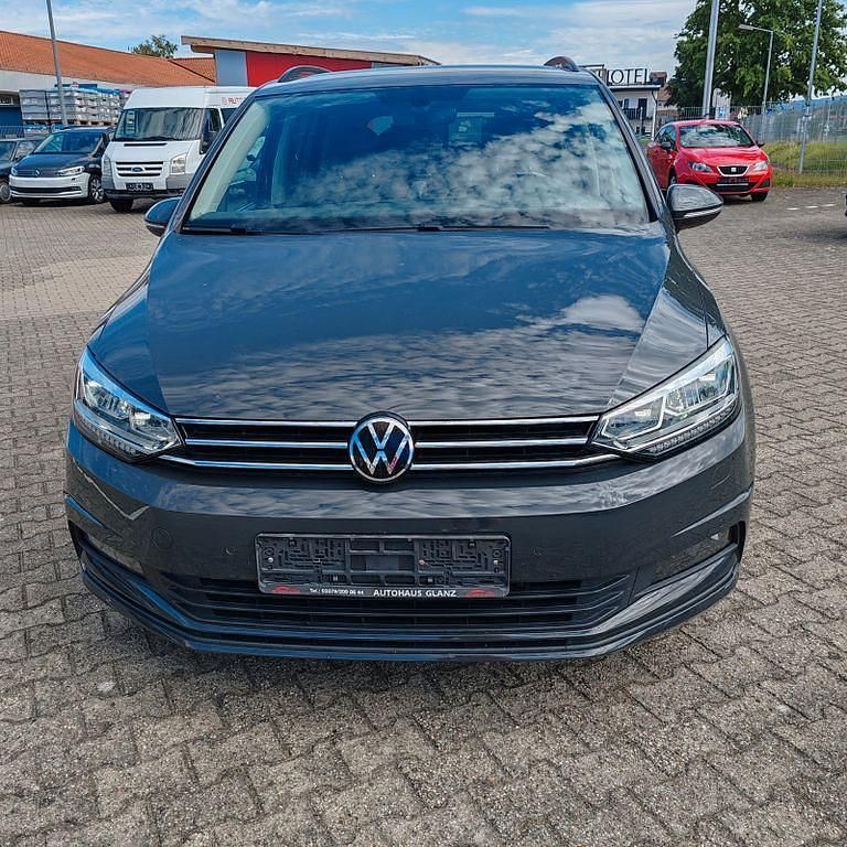 Gebraucht 2022 VW Touran Van / Kleinbus | 10.500 € (Teuer) - Bild 1/4