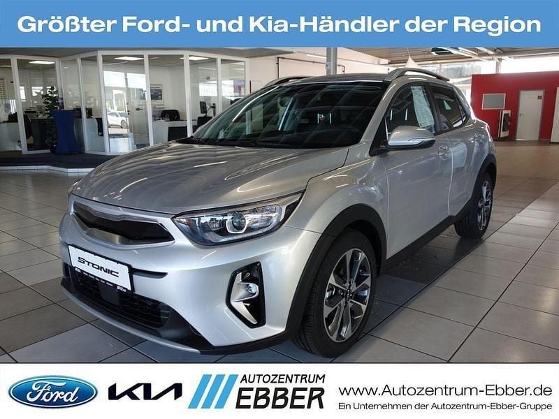 Neu Kia Stonic Edition 7 101 PS (74 kW) 2025 Silber SUV