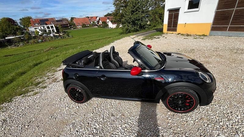 Gebraucht Mini John Cooper Works 231 PS (169 kW) 2021 Schwarz Kleinwagen