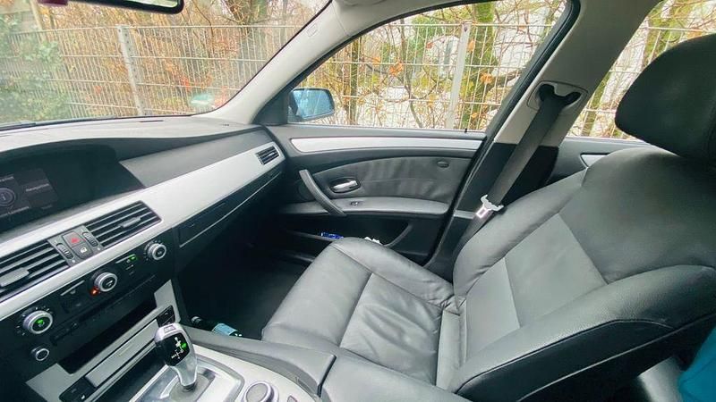 Gebraucht BMW 523 190 PS (139 kW) 2008 Schwarz Limousine