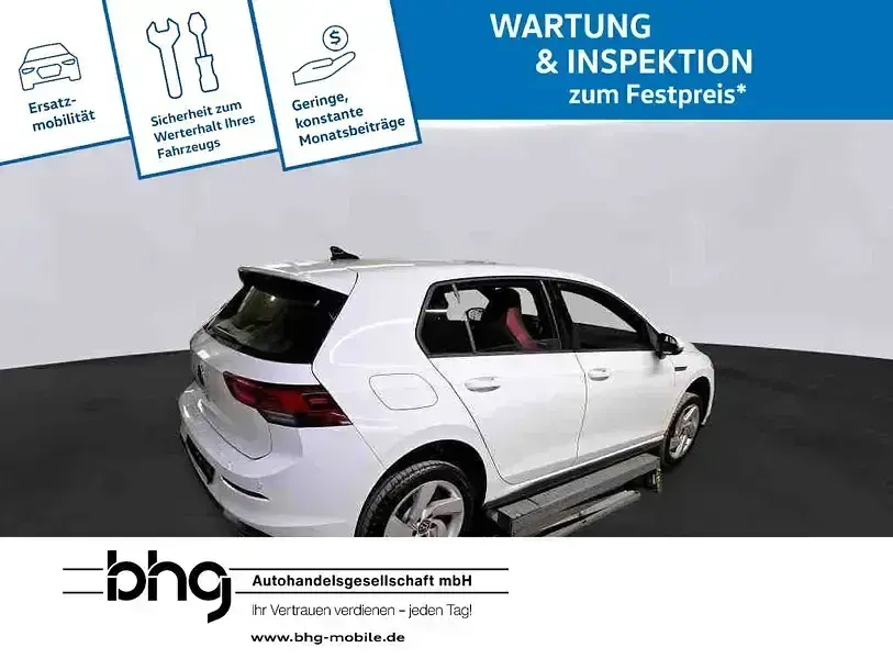 Gebraucht VW Golf VIII GTI 245 PS (180 kW) 2024 Weiß Limousine