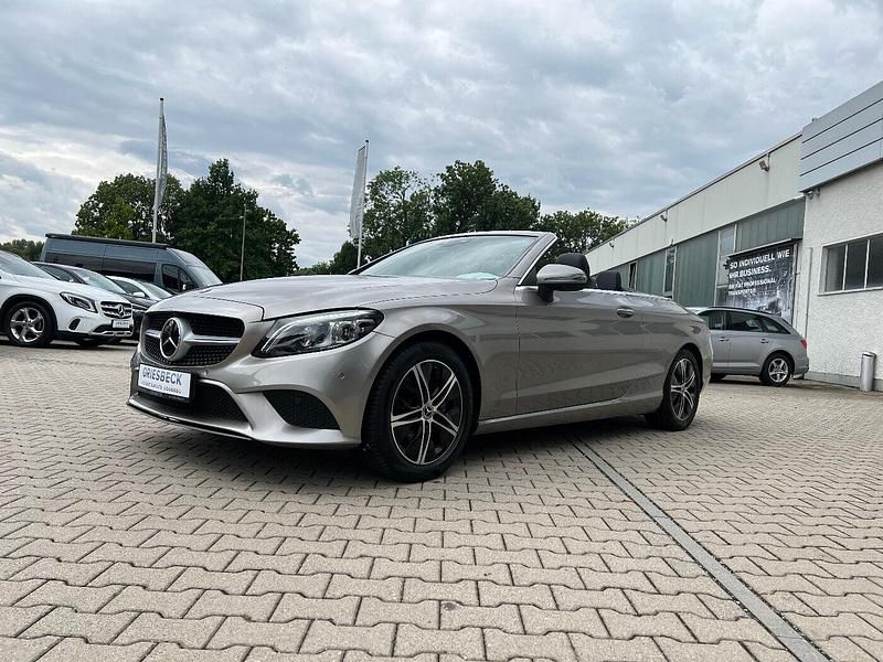 Mojavessilber metallic Gebraucht 2022 Mercedes C220 Cabrio | 35.990 € (Fairer Preis) - Bild 1/4