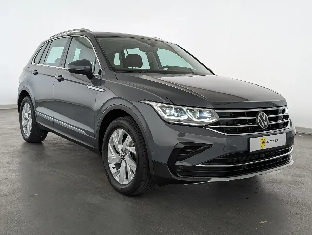 Gebraucht VW Tiguan Elegance 150 PS (110 kW) 2022 Delfingrau SUV