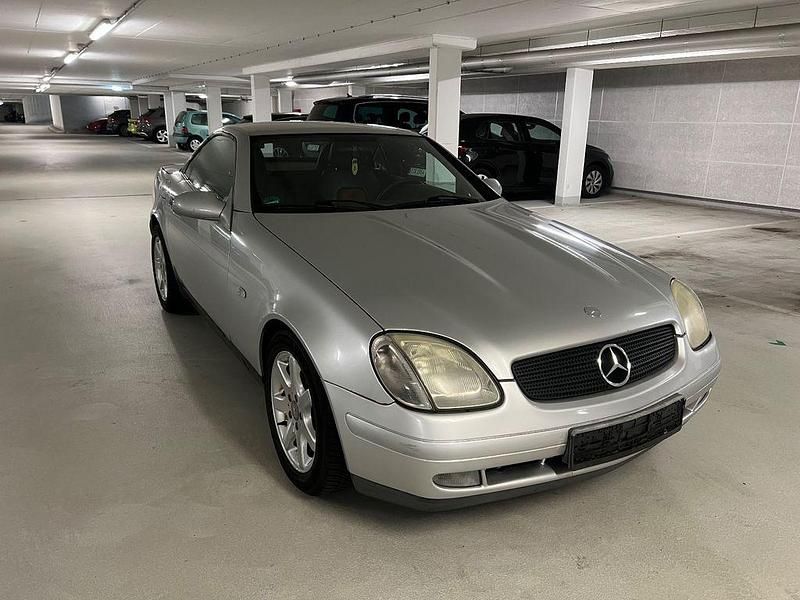 Silber Gebraucht 1997 Mercedes SLK230 Cabrio | 2.500 € (Fairer Preis) - Bild 1/4