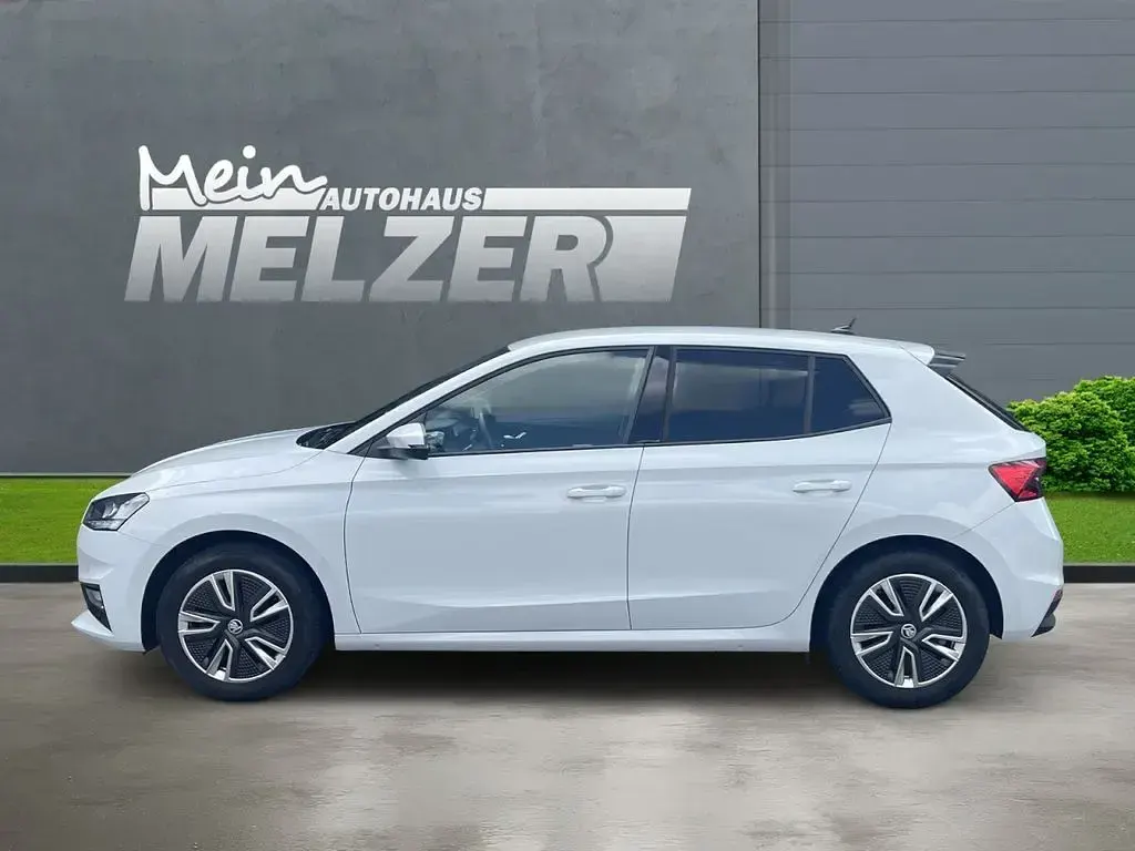Gebraucht Skoda Fabia Ambition 95 PS (69 kW) 2022 Weiß Kleinwagen