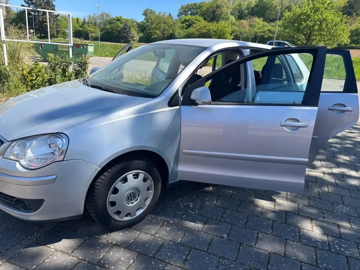 Gebraucht VW Polo 75 PS (55 kW) 2006 Silber Kleinwagen