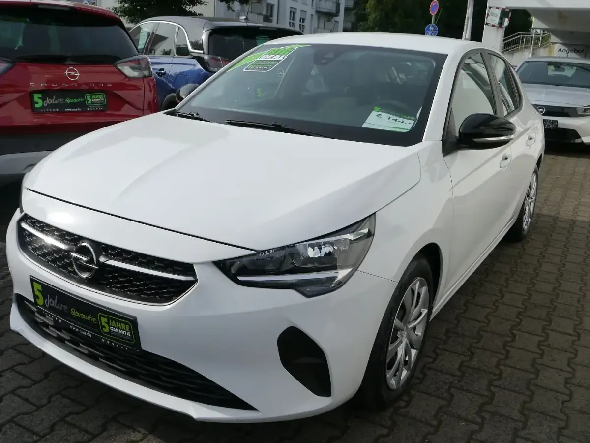 Gebraucht Opel Corsa Edition 101 PS (74 kW) 2023 Jade weiss/arktis weiss Kleinwagen